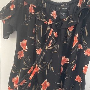 EXPRESS Chiffon Off Shoulder Top SIZE small